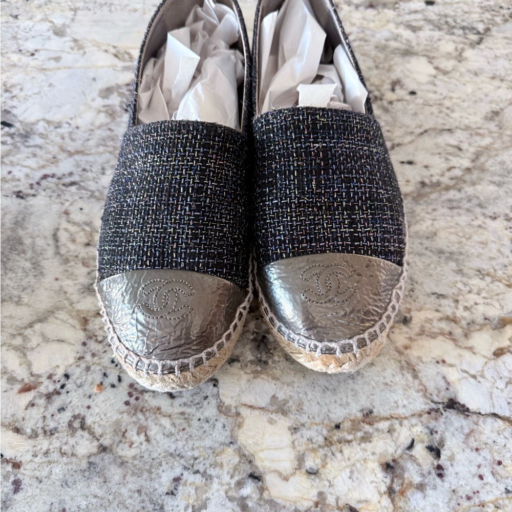 CHANEL Black Tweed Espadrilles with Silver Leather Toe